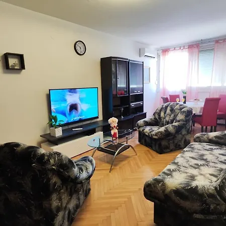 Gala With Free Parking Near Old Town Апартаменти *