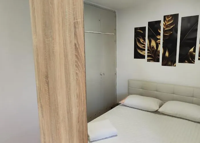 Appartamento Gala With Free Parking Near Old Town