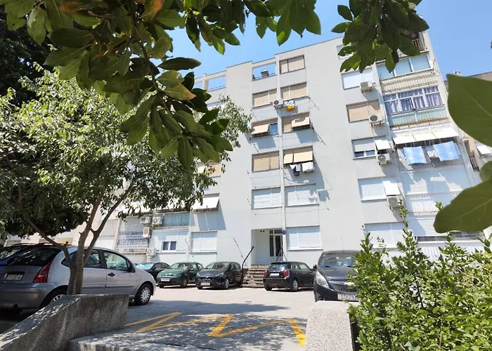 Gala With Free Parking Near Old Town * Spalato