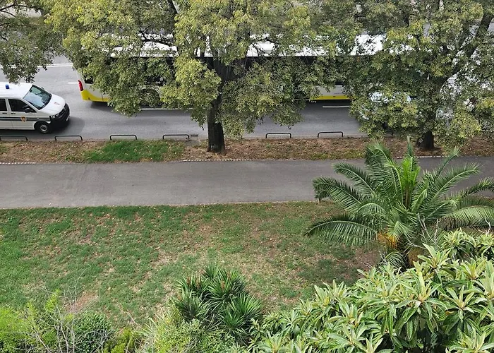 Gala With Free Parking Near Old Town *