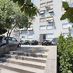 Daire Gala With Free Parking Near Old Town