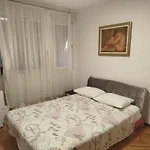 Gala With Free Parking Near Old Town *